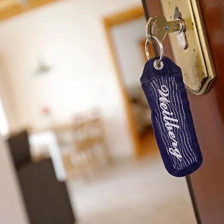 Gute Lage Apartamento